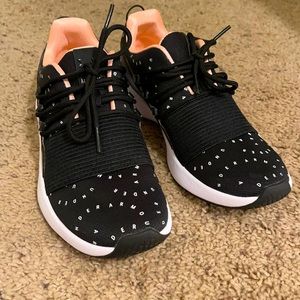 Brand new, never been worn under armor tennis shoe